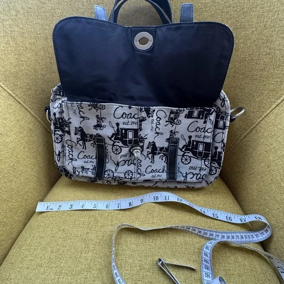 Coach Turnlock Black and Gray Women's Bag coach and buggy images - Picture 3 of 12